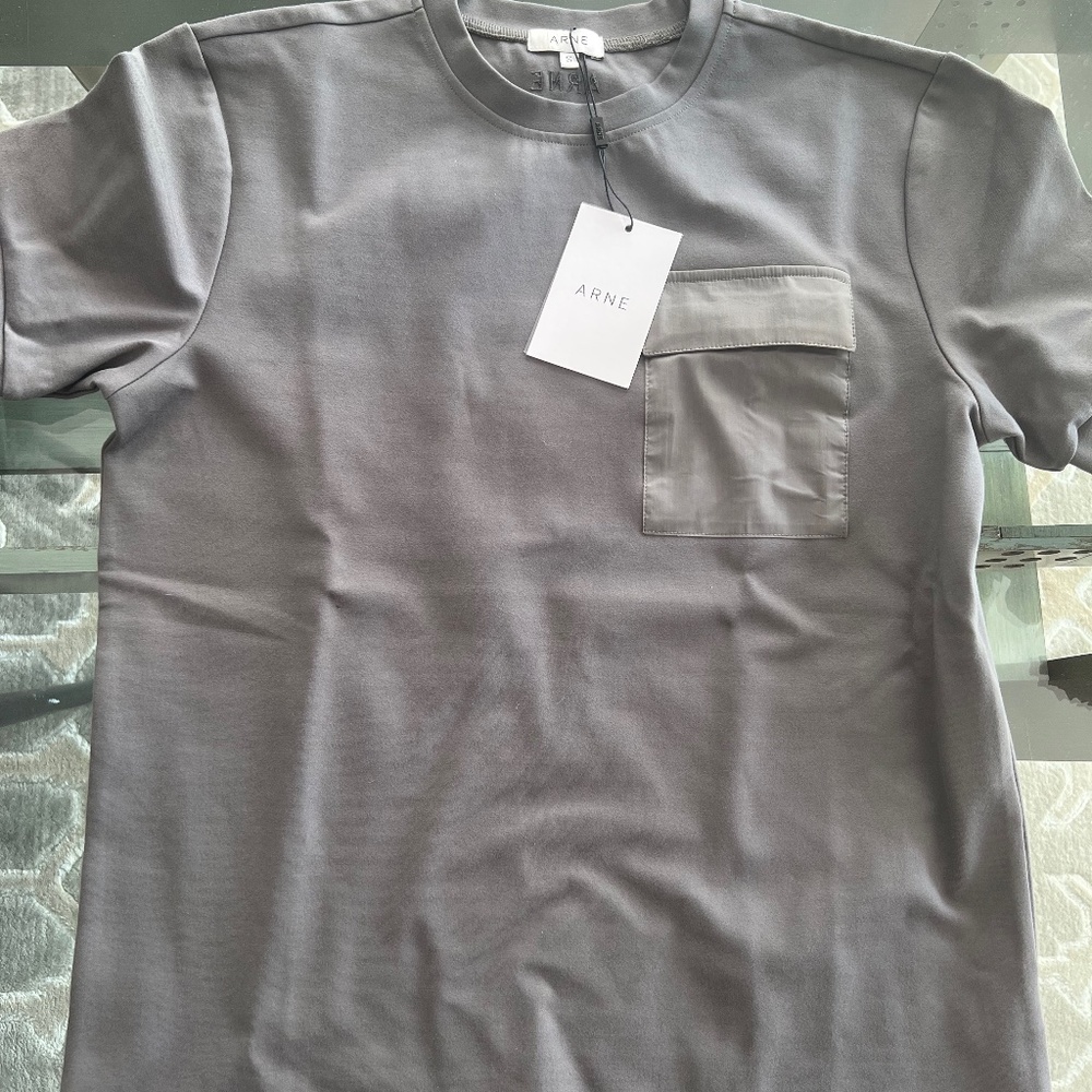 Arne Hybrid T-shirt in Charcoal! NWT!